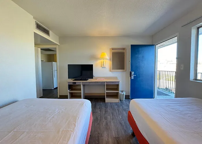Hotel 6 Wy