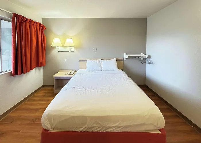 Hotel 6 Wy